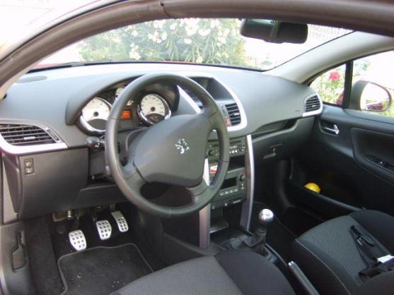 Peugeot 207 Interior. peugeot-207-cc-01.jpg