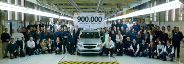 GM Argentina fabricó el vehículo número 900.000  GM-Argentina-Nº-900.000-01-620x216