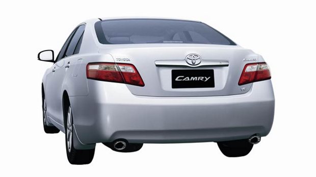 Toyota-Camry-2010-01