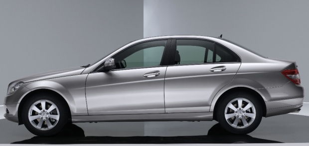 Mercedes-Benz-Clase-C-200K-manual-00