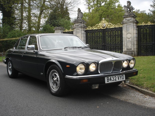 Daimler 1984 de la reina Isabel II b