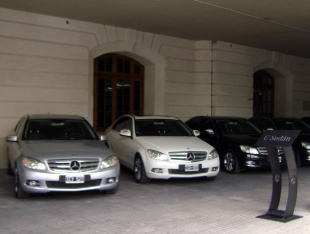 Seleccionados Mercedes-Benz expuestos en las galerías del Tribuna Plaza 2