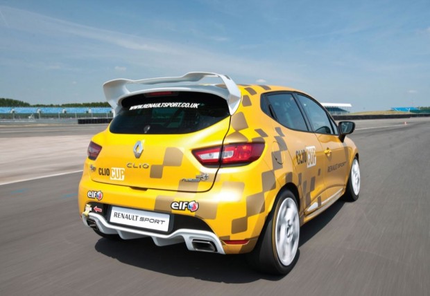 renault-clio-cup-2014-3