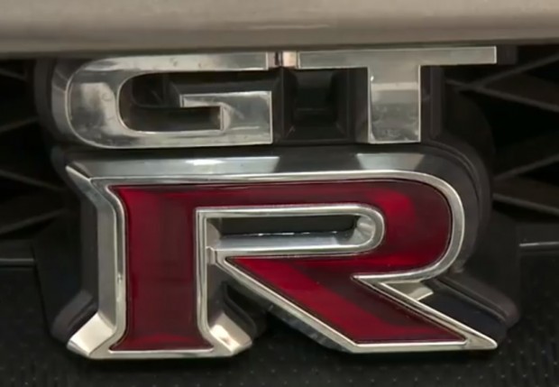 Nissan-GT-R-1