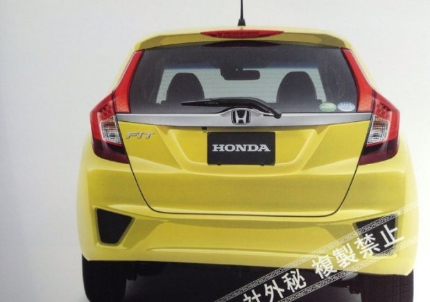 Honda-Fit-2014-2
