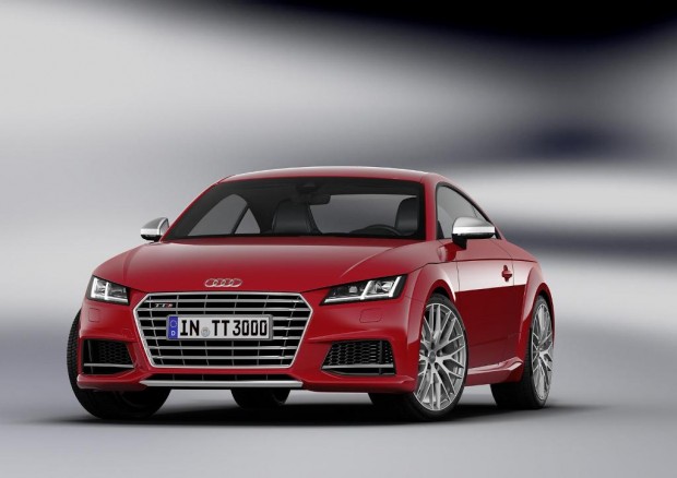 Audi-TT-2015-1