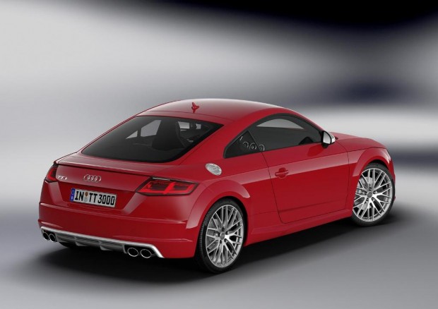Audi-TT-2015-2