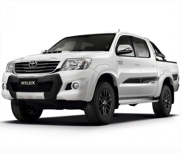 Toyota-Hilux-Limited-2