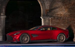 Nuevo Aston Martin Vanquish 2024: Presentación oficial, imágenes y características